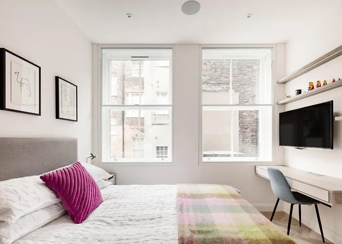 Modern Rooms At Charing Cross